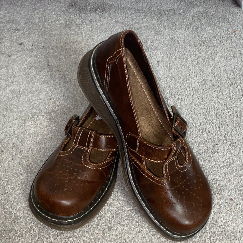Brown maryjane shoes